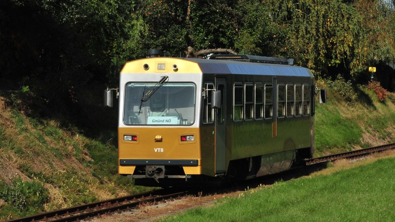 Goldener Triebwagen der Waldviertelbahn